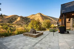 1141 S Oak Leaf Ln, Springville, UT 84663 - Photo 12