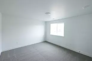 1583 W Russo Dr, Saratoga Springs, UT 84045 - Photo 14