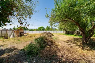 665 S 400 E E, River Heights, UT 84321 - Photo 30