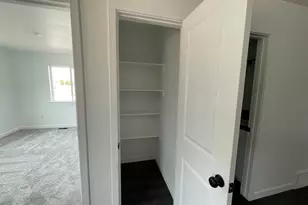 601 W 200 N, Roosevelt, UT 84066 - Photo 12