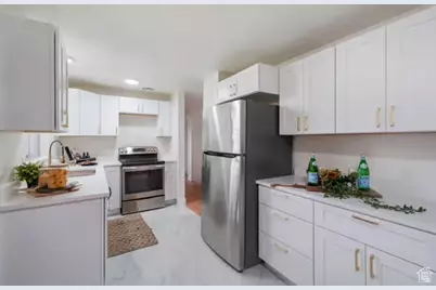 1084 S 545 E, Orem, UT 84097 - Photo 6