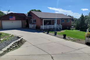 269 E 3000 N, North Ogden, UT 84414 - Photo 2