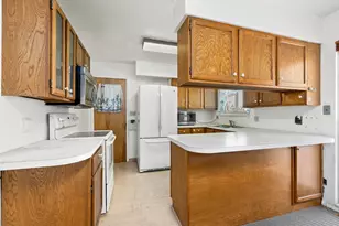 918 E 2850 N, North Ogden, UT 84414 - Photo 6