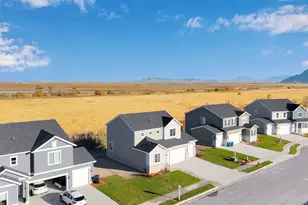 364 W Hideout Ct, Stansbury Park, UT 84074 - Photo 4