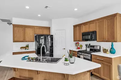 1667 Morane Manor Dr, Saint George, UT 84790 - Photo 18