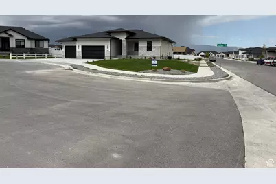 5229 N Ventura Cir, Stansbury Park, UT 84074 - Photo 2