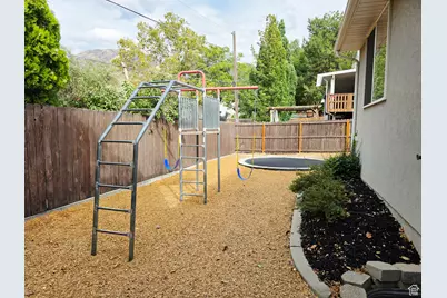 2559 E Cupecoy Dr, Cottonwood Heights, UT 84121 - Photo 36
