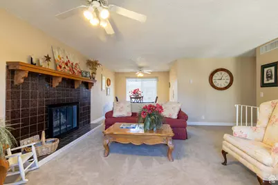 1008 S Fountain Dr, Cedar City, UT 84720 - Photo 4