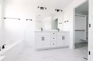 2898 N Purpletop Ln, Saratoga Springs, UT 84045 - Photo 10