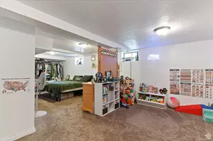 235 W 4600 S, Washington Terrace, UT 84405 - Photo 18