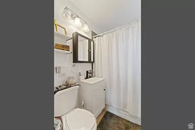 235 W 4600 S, Washington Terrace, UT 84405 - Photo 14