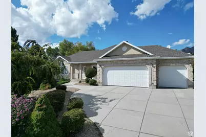 152 W 4050 N, Pleasant View, UT 84414 - Photo 2