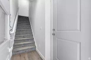 554 N Buffalo Grass Ln, Lindon, UT 84042 - Photo 4