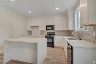 6704 S Glade Dr, West Jordan, UT 84081 - Photo 12