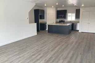 4576 W Pleasant Ct, West Valley, UT 84120 - Photo 18