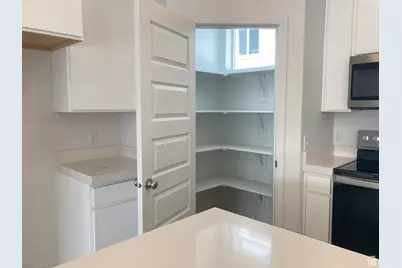 4576 W Pleasant Ct, West Valley, UT 84120 - Photo 28