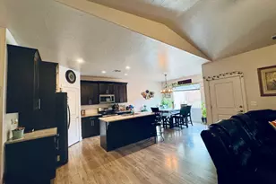 321 W 600 N, La Verkin, UT 84745 - Photo 8