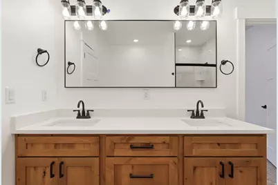 120 N 900 E, Hyde Park, UT 84318 - Photo 12