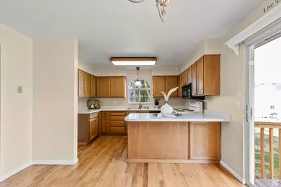 43 E 1825 N, Centerville, UT 84014 - Photo 12