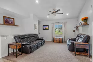 162 W 690 N, Santaquin, UT 84655 - Photo 2