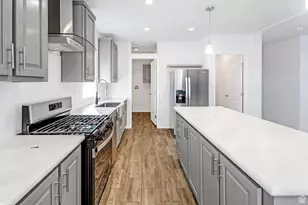 1500 N Angel St E, Layton, UT 84041 - Photo 6