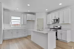 556 N Buffalo Grass Ln, Lindon, UT 84042 - Photo 8
