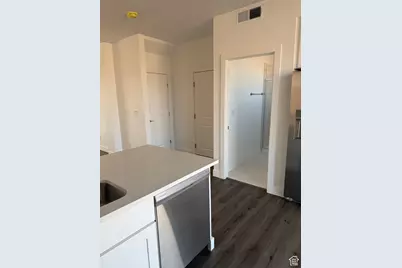 1334 E Lone Rock View Dr, Big Water, UT 84741 - Photo 18