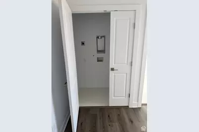 1334 E Lone Rock Dr, Big Water, UT 84741 - Photo 10