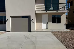 1334 E Lone Rock View Dr, Big Water, UT 84741 - Photo 2