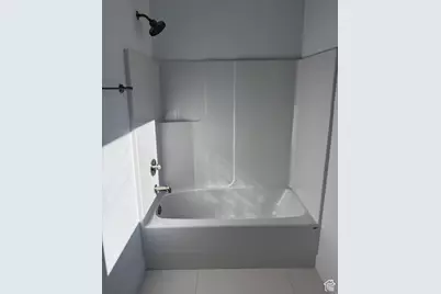 1334 E Lone Rock View Dr, Big Water, UT 84741 - Photo 12