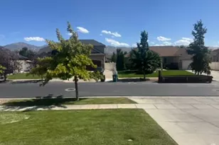 1844 S 2065 W, Woods Cross, UT 84087 - Photo 8