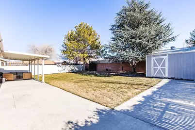 10557 S Primrose Dr, Sandy, UT 84094 - Photo 46
