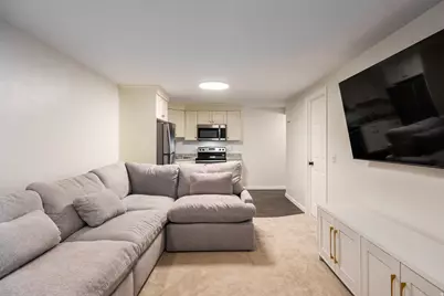 10557 S Primrose Dr, Sandy, UT 84094 - Photo 6