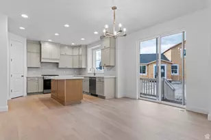 1362 W Valley Dr, Lindon, UT 84042 - Photo 10