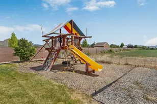 537 E Fiona Cir, Grantsville, UT 84029 - Photo 34