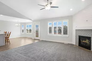 537 E Fiona Cir, Grantsville, UT 84029 - Photo 8