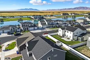 1651 W White Pine Dr, Syracuse, UT 84075 - Photo 8