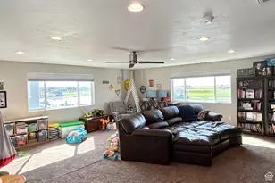 1651 W White Pine Dr, Syracuse, UT 84075 - Photo 26