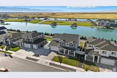 1651 W White Pine Dr, Syracuse, UT 84075 - Photo 4