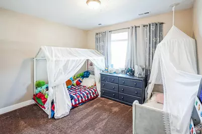 1651 W White Pine Dr, Syracuse, UT 84075 - Photo 30