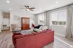 1651 W White Pine Dr, Syracuse, UT 84075 - Photo 20