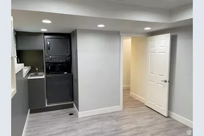 1100 E Webster Dr, Sandy, UT 84094 - Photo 22