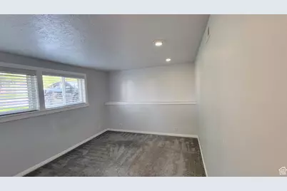 1100 E Webster Dr, Sandy, UT 84094 - Photo 12