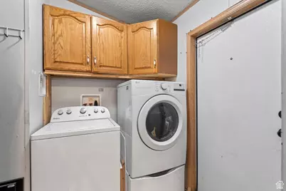 2600 N Hill Field Rd #4, Layton, UT 84041 - Photo 20