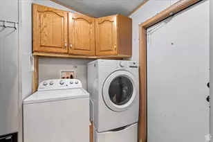 2600 N Hill Field Rd, Layton, UT 84041 - Photo 20