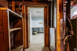 8544 S 300 E, Sandy, UT 84070 - Photo 44