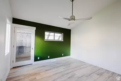 8544 S 300 E, Sandy, UT 84070 - Photo 16