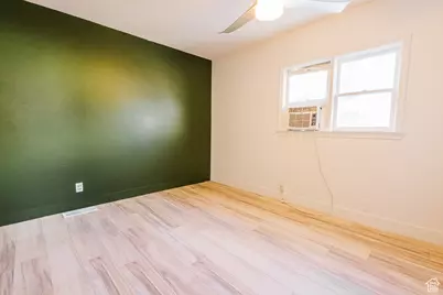 8544 S 300 E, Sandy, UT 84070 - Photo 14