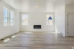 166 E Clear Granite Way, Eagle Mountain, UT 84005 - Photo 10