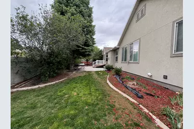 5633 W Coral Mount Ln, West Valley, UT 84118 - Photo 40